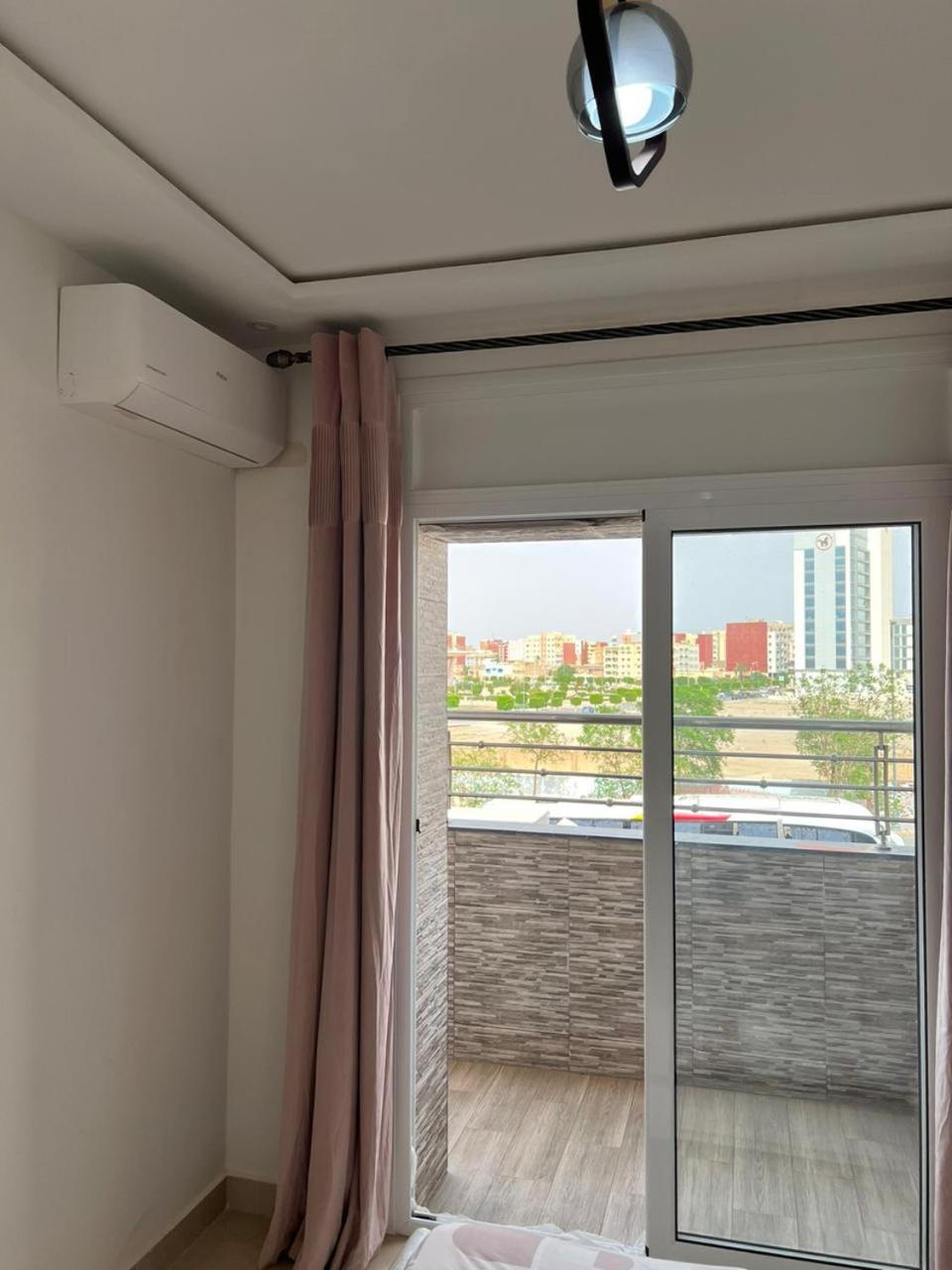 Appartement Nour 乌季达 外观 照片